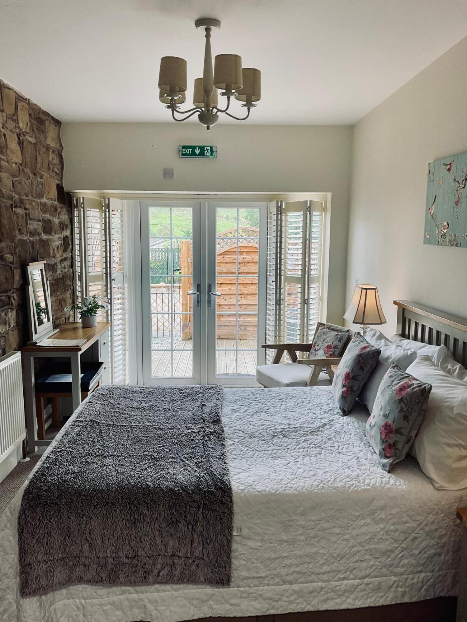 Blenkinsopp Castle Inn Greenhead Zewnętrze zdjęcie